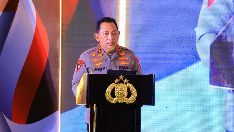Kapolri Mutasi Ratusan Perwira, 8 Kapolres di Polda NTT Diganti