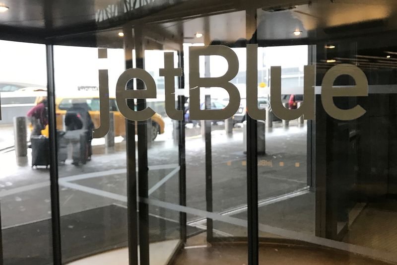 Investor terbesar kedua JetBlue akan mempertimbangkan menjual sahamnya tanpa perubahan