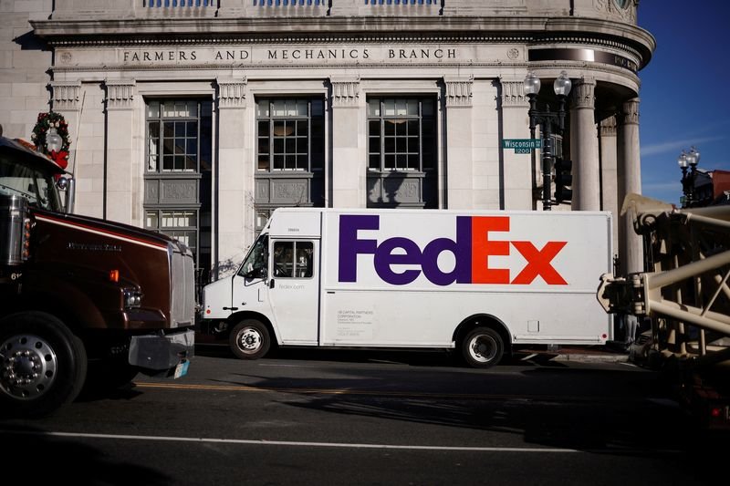 Saham FedEx anjlok karena turbulensi perdagangan yang memengaruhi permintaan dan perkiraan laba