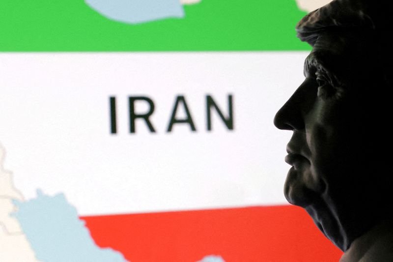 Trump mengatakan China dapat membeli minyak Iran, tetapi mendesaknya untuk membeli minyak mentah AS