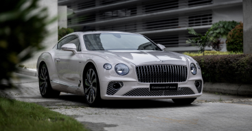 Features | Pria Ini Beli Bentley Senilai Miliaran Rupiah Berkat Investasi Bitcoin