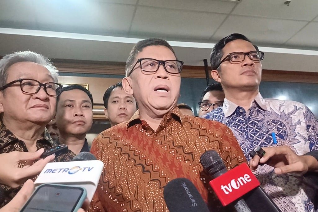 Cerita Hasto Tiap Tahun Naik Gunung Doakan Megawati-Jokowi