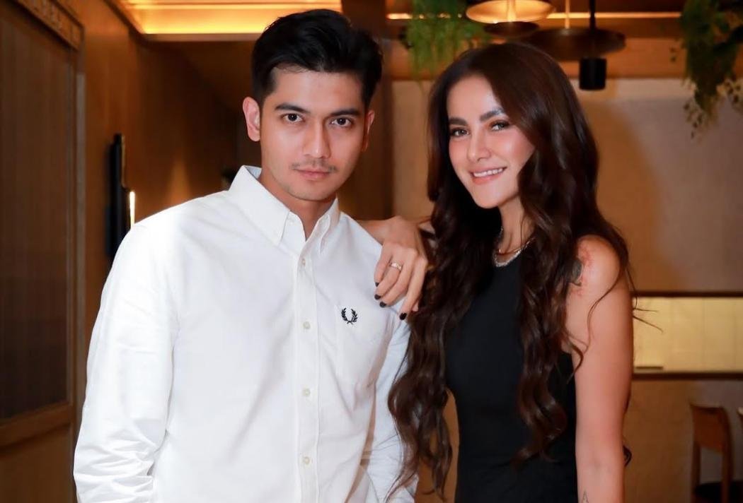 Viral Olla Ramlan Foto Bareng Teuku Ryan, Ini Faktanya! 
