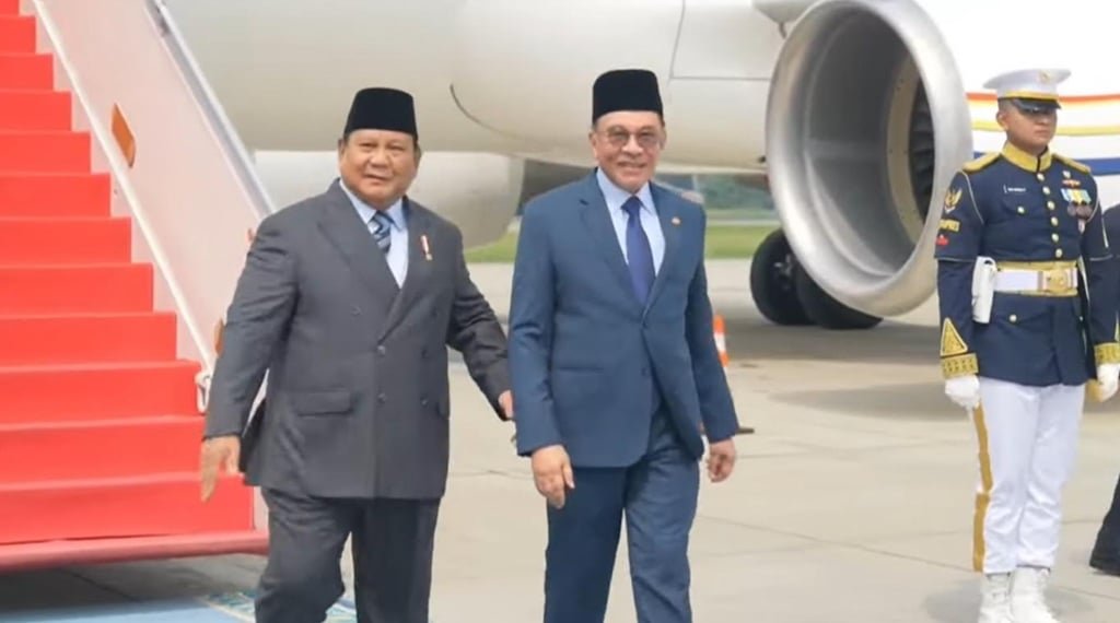 PM Malaysia Anwar Ibrahim Tiba di Indonesia, Disambut Presiden Prabowo 