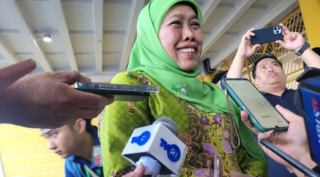 Khofifah Terpilih Jadi Dewan Pembina Ketua Muslimat NU Di Kongres XVIII Periode 2025-2030