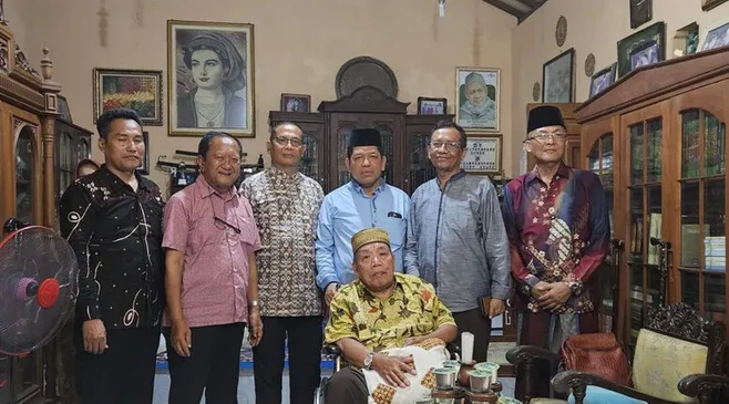Viral Surat Tantangan Carok, Mahfud MD dan Forum Sesepuh Madura Yogya Serukan Perdamaian