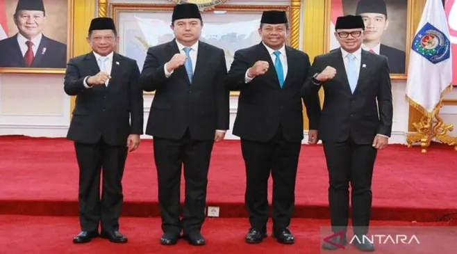 Mendagri Lantik Tomsi Tohir Sebagai Sekretaris Jenderal Kemendagri