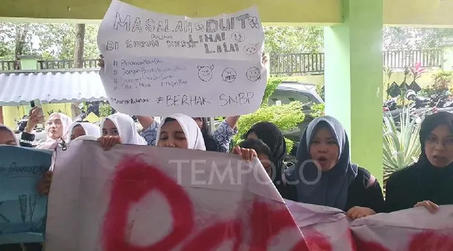 Siswa SMKN 1 Depok Gelar Demo Tuntut Kepastian SNBP