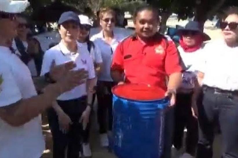 Tak Hanya Aksi Bersih Pantai, Partai Perindo Bali Serahkan Bantuan Tong Sampah dan Alat Kebersihan
