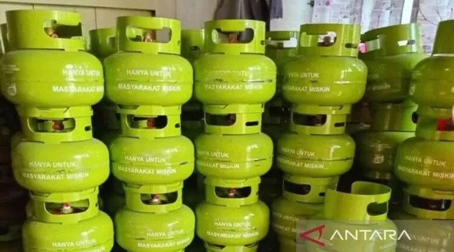 Ibu Rumah Tangga di Pamulang Meninggal Setelah Antre Lama Untuk Gas 3 Kg