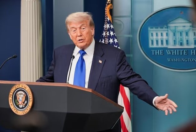 Trump Bakal Bom Iran Lagi jika Pengayaan Uranium Dilanjutkan