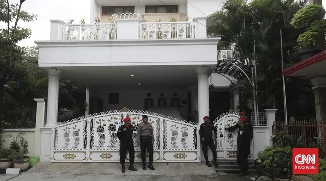 KPK Geledah Rumah Hasto di Bekasi, PDIP Sebut Buang Anggaran dan Pengalihan Isu