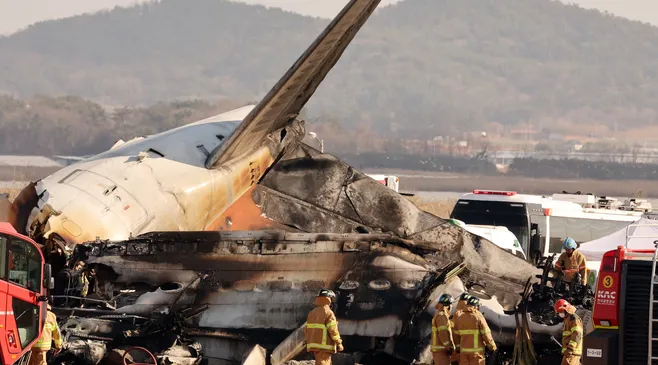 Membawa 175 Penumpang dan 6 Awak, Pesawat Jeju Air Mengalami Kecelakaan