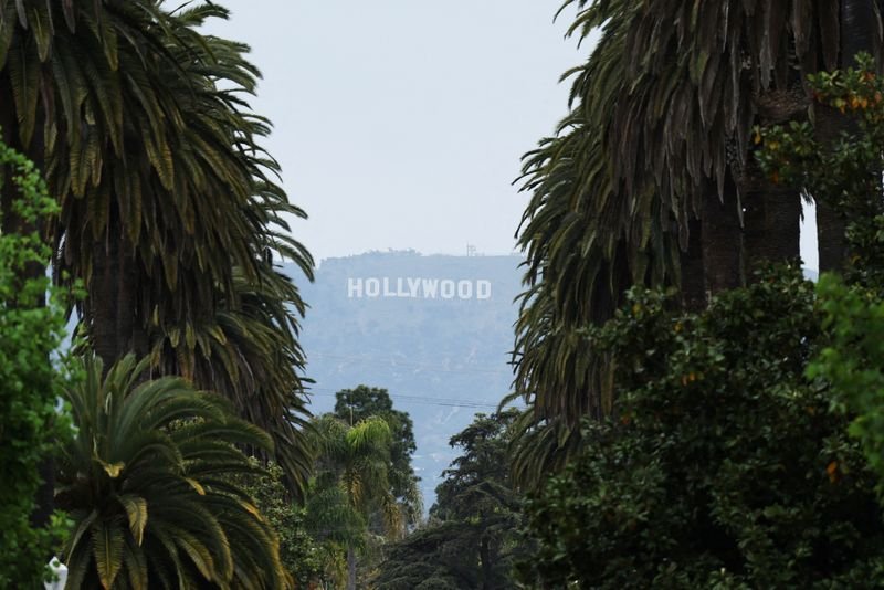 Badan legislatif California mengambil tindakan untuk mempertahankan produksi film dan TV di dalam negeri