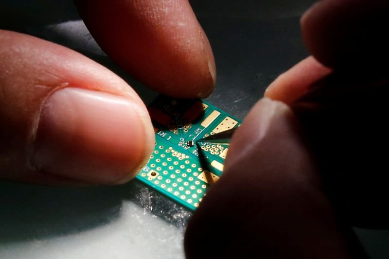 OpenAI memanfaatkan Google Cloud TPU dalam upaya untuk mendiversifikasi pasokan chip AI - The Information