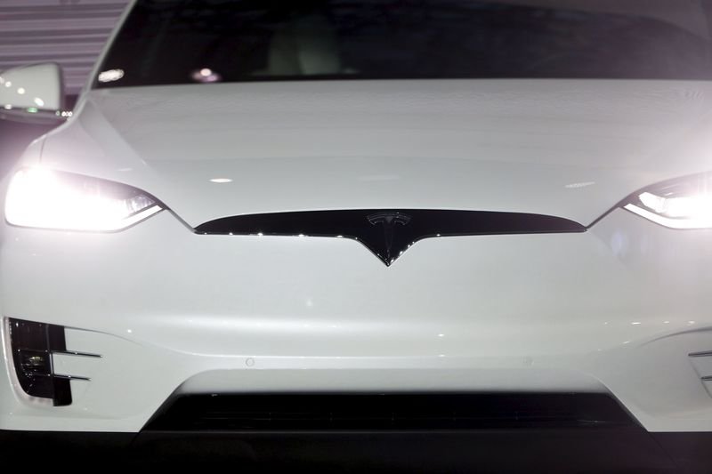 Gugatan Tesla atas kecelakaan Autopilot yang fatal akan dilanjutkan ke pengadilan