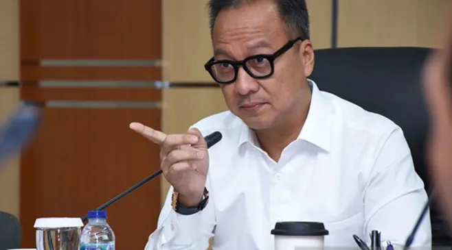 Penjualan Iphone 16 Ditangguhkan: Jalan Terjal Wujudkan Kemandirian Ekonomi dan Keadilan Industri