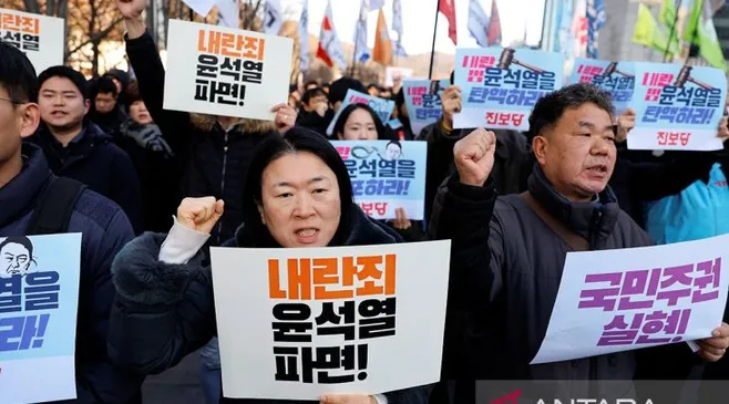 Unjuk Rasa di Seoul Menuntut Pemakzulan Presiden Yoon Suk Yeol