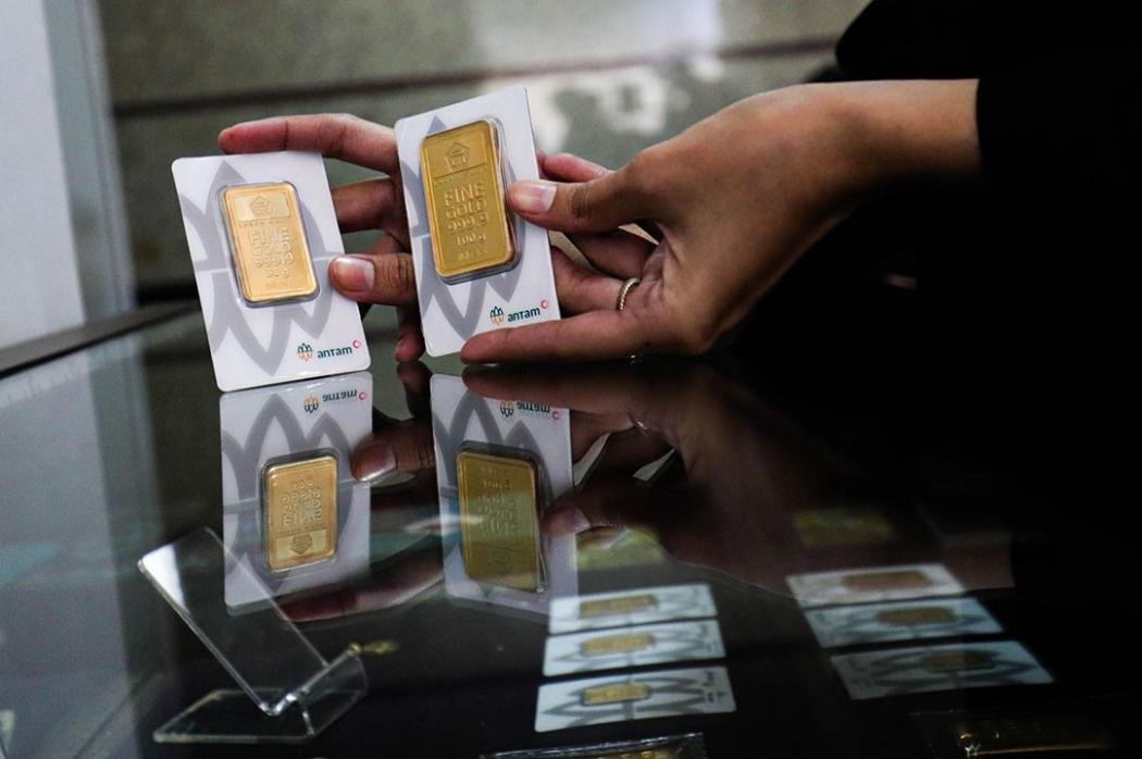 Harga Emas Antam Hari Ini Anjlok Lagi, Termurah Dijual Rp990.000