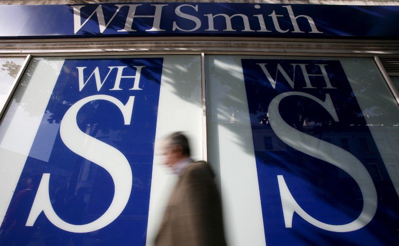 Saham WH Smith turun 5% setelah merevisi ketentuan penjualan High Street