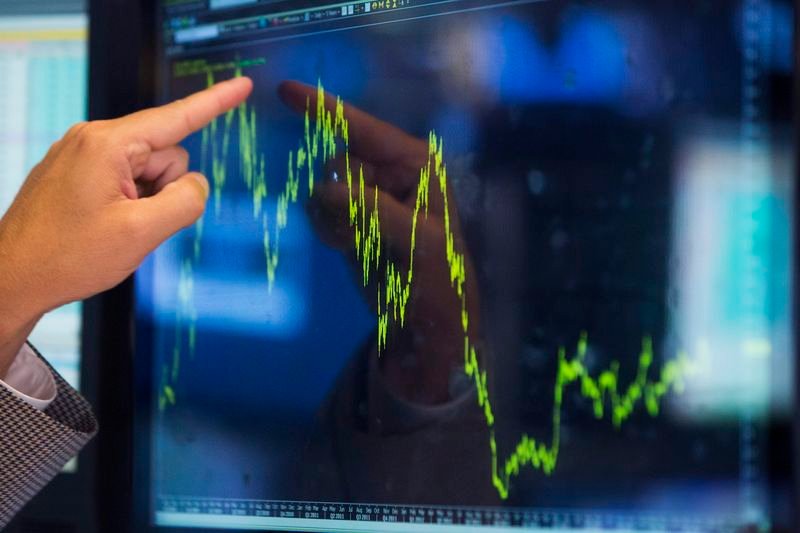 Aktivitas Insider Hari Jumat: Pembelian dan Penjualan Teratas di Saham AS