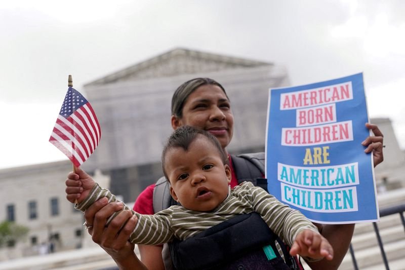Pengacara Trump mengatakan tidak ada deportasi langsung berdasarkan perintah kewarganegaraan berdasarkan kelahiran, karena hakim akan memutuskan tantangannya