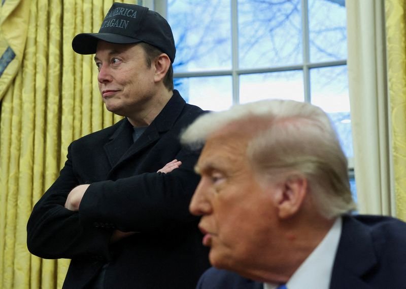 Ives dari Wedbush memperingatkan Musk: 'Berada di sisi buruk Trump tidak akan berakhir baik'