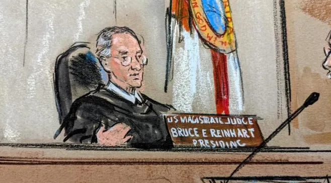 Hakim Pengadilan AS Perintahkan Departemen Kehakiman Buka Bukti Penggeledahan di Rumah Trump