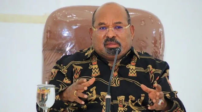 Lukas Enembe Tersangka KPK: Mahfud Bantah Motif Politik, Rp560 Miliar ke Kasino Judi, dan Ribuan Pendukung Siap Demonstrasi