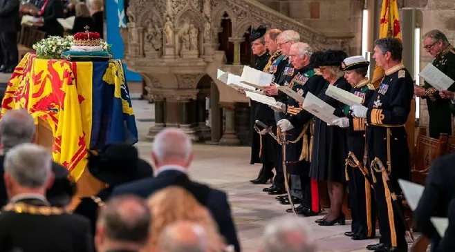 Kontroversi Penghormatan Khusus Pemakaman Ratu Elizabeth