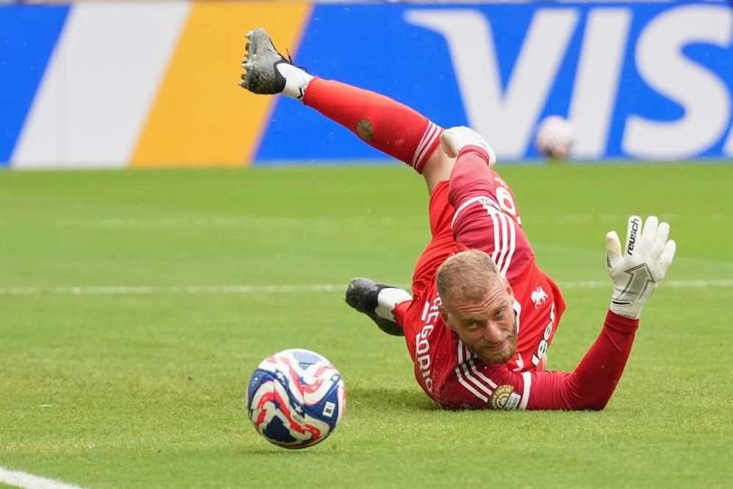 Michele Di Gregorio Bersinar saat Juventus Disingkirkan Real Madrid: Bikin 10 Saves!