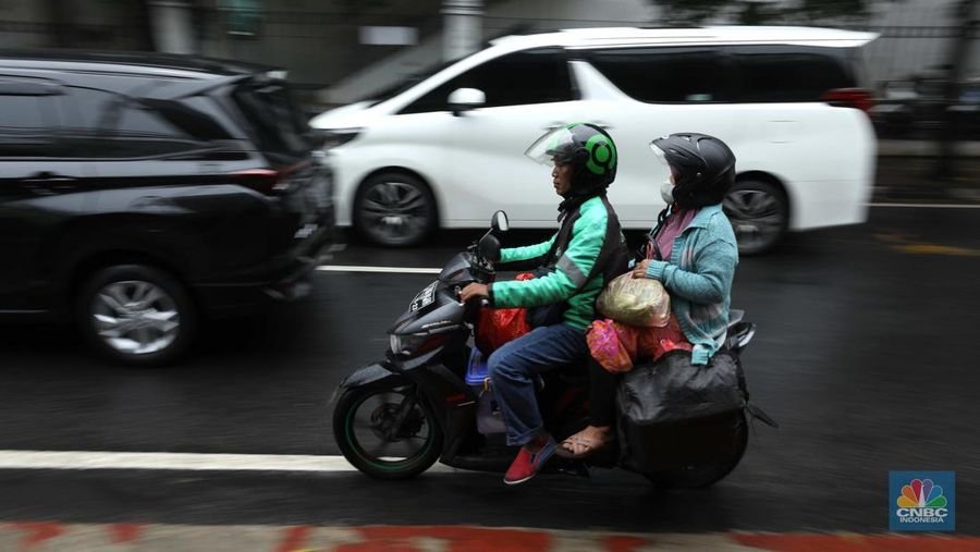 Pantas Driver Ojol Meradang, Aplikator Potong Lebih 20% Tak Dihukum