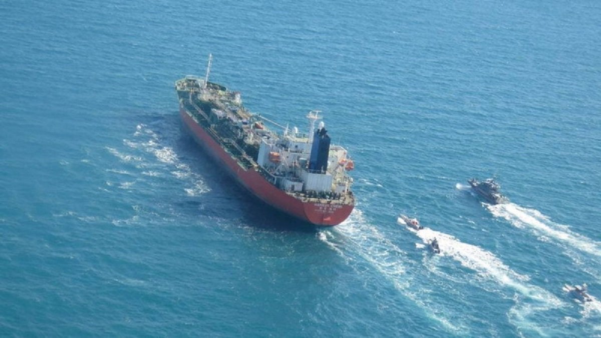 Laporan Intelijen AS: Iran Sebar Ranjau di Teluk Persia, Bersiap Tutup Selat Hormuz