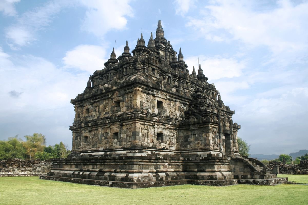 Candi Plaosan, Warisan Mataram Bukti Romantisnya Suami Istri Beda Agama