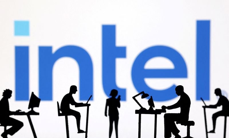 Saham Intel anjlok setelah laporan potensi pergeseran strategi pabrik pengecoran