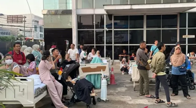 Kronologi Kebakaran RS Hermina Jatinegara: Terdengar Ledakan Dari Ruang Farmasi