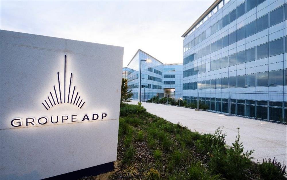 Saham Groupe ADP pulih setelah penurunan awal karena peringatan laba
