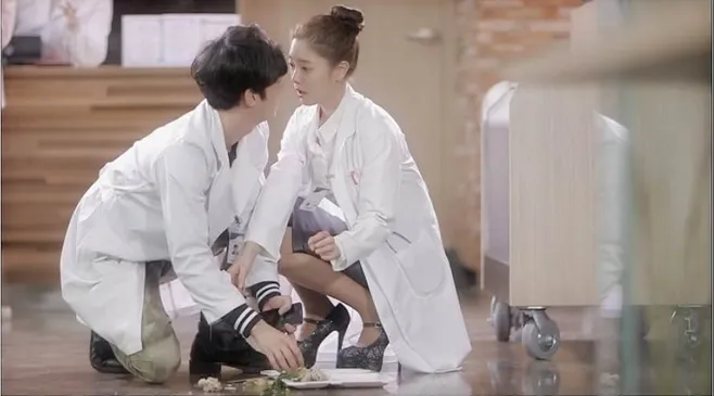 Sinopsis Emergency Couple: Drama Romantis di Ruang Gawat Darurat