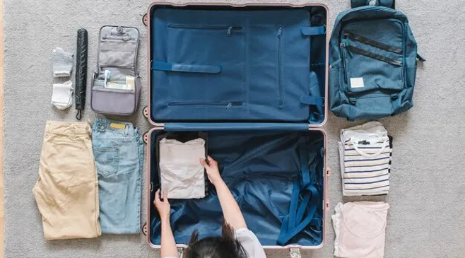 4 Tips Melipat Pakaian untuk Packing Mudik Lebaran agar Muat Banyak