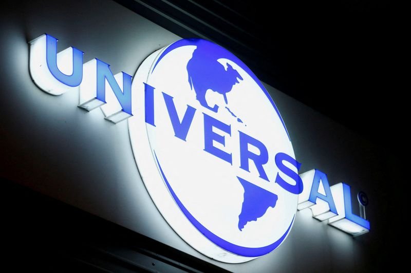 Para CEO Virgin Music dari Universal menepis kritik atas kesepakatan Downtown Music