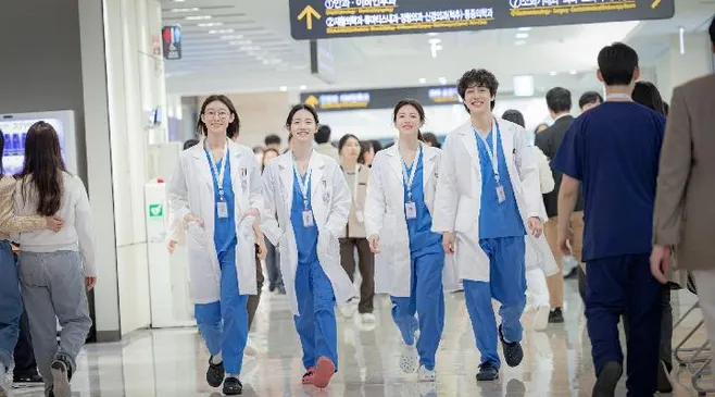 Drama Tema Kedokteran yang Sempat Ditunda Penayangayan, Berikut Sinopsis Drama Korea Resident Playbook