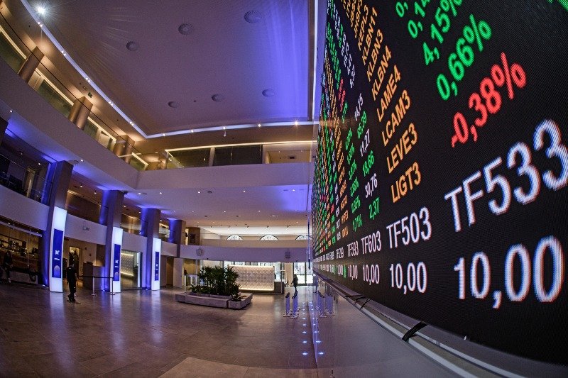 Saham Brasil naik pada penutupan perdagangan; Bovespa naik 0,24%